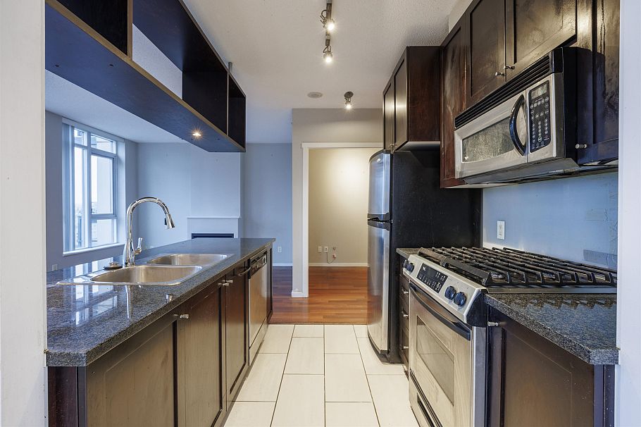 1603 1001 Homer Street Vancouver, BC - 16