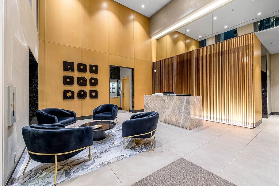 701 112 E 13th Street North Vancouver, BC - 18