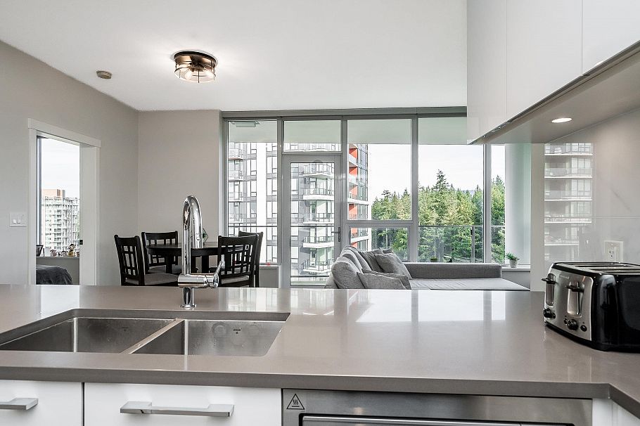 1705 3487 Binning Road Vancouver, BC - 12