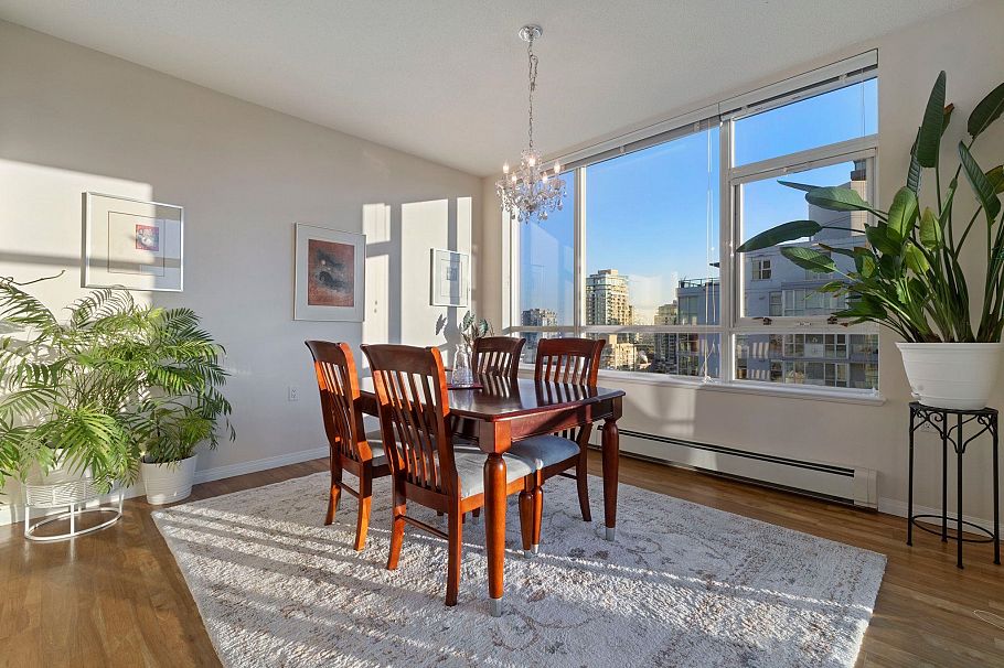 1401 120 W 16th Street North Vancouver, BC - 12