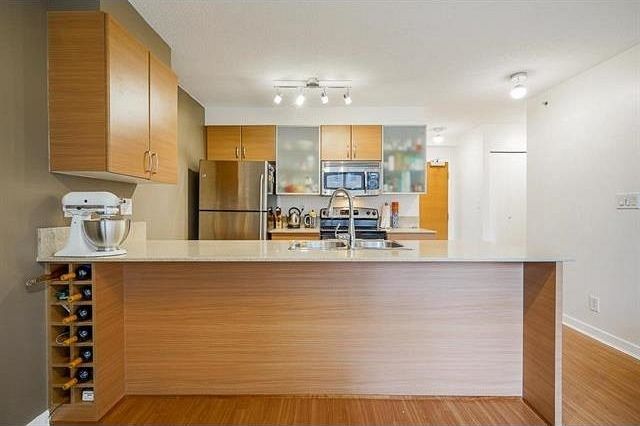 309 928 HOMER STREET, Vancouver BC V6B 1T7 Vancouver, BC - 2