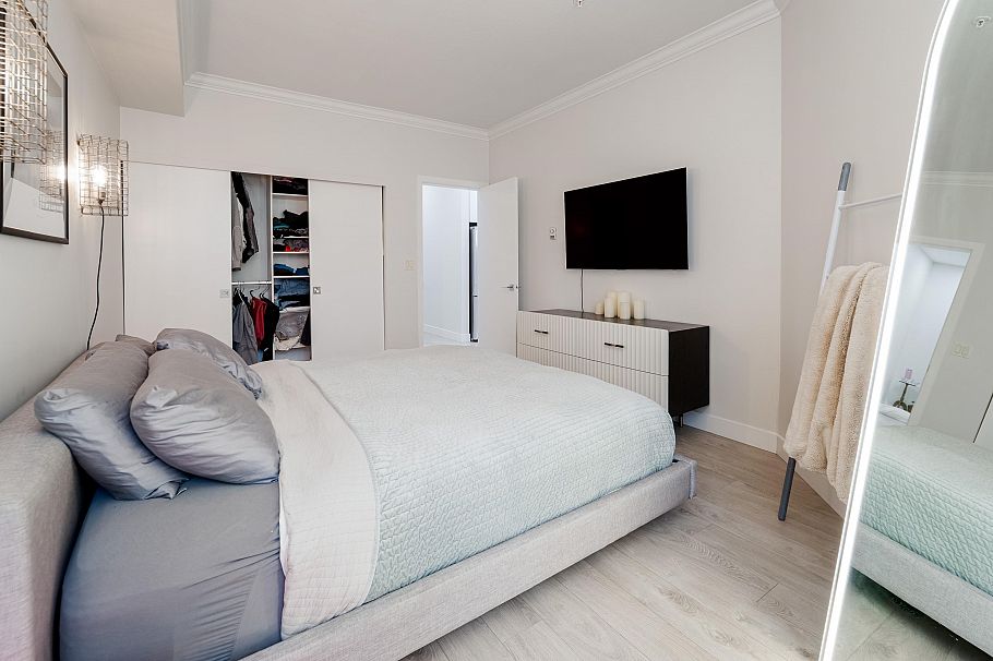 212 1924 Comox Street Vancouver, BC - 18