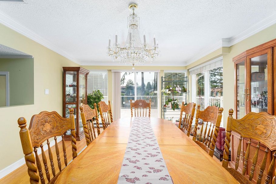 1450 W 40th Avenue Vancouver, BC - 9