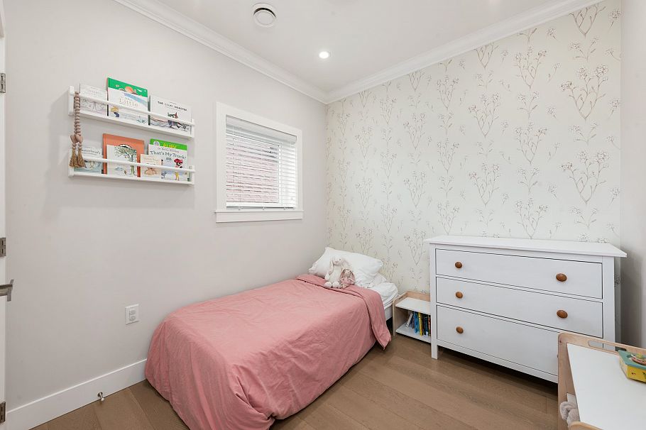 2876 Clark Drive Vancouver, BC - 22