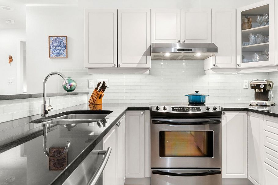 1878 York Avenue Vancouver, BC - 9