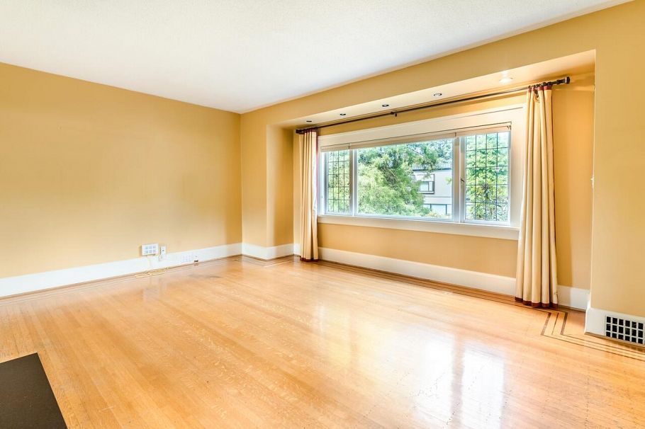 5810 Cartier Street Vancouver, BC - 2