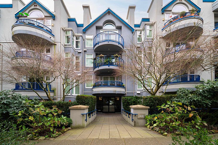 212 1924 Comox Street Vancouver, BC - 28