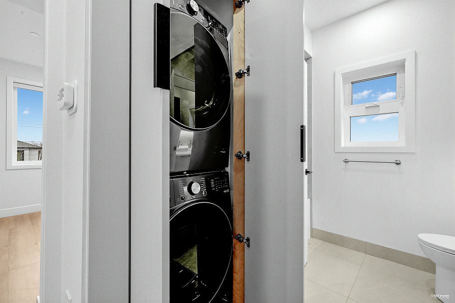 2 1020 Nootka Street Vancouver, BC - 23