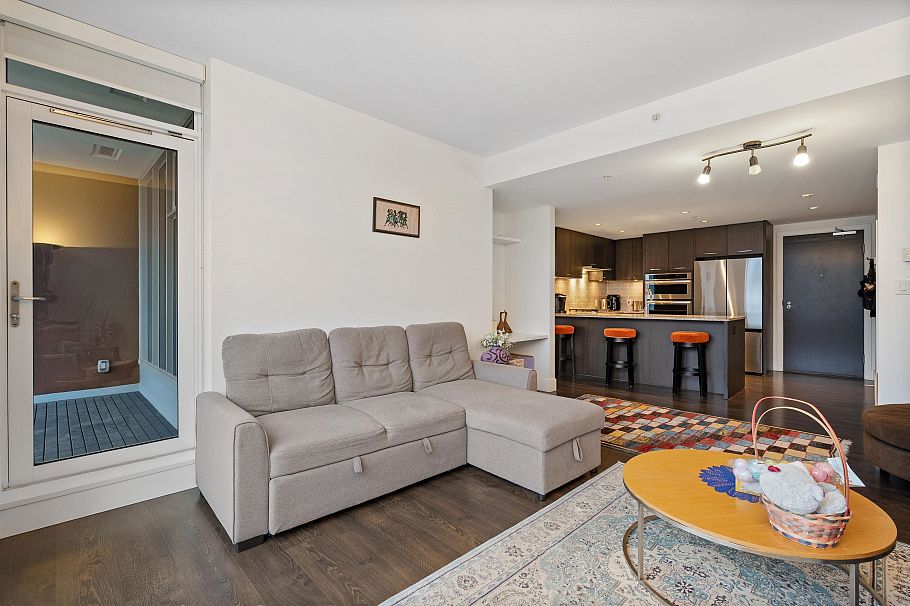 1608 150 W 15th Street North Vancouver, BC - 15