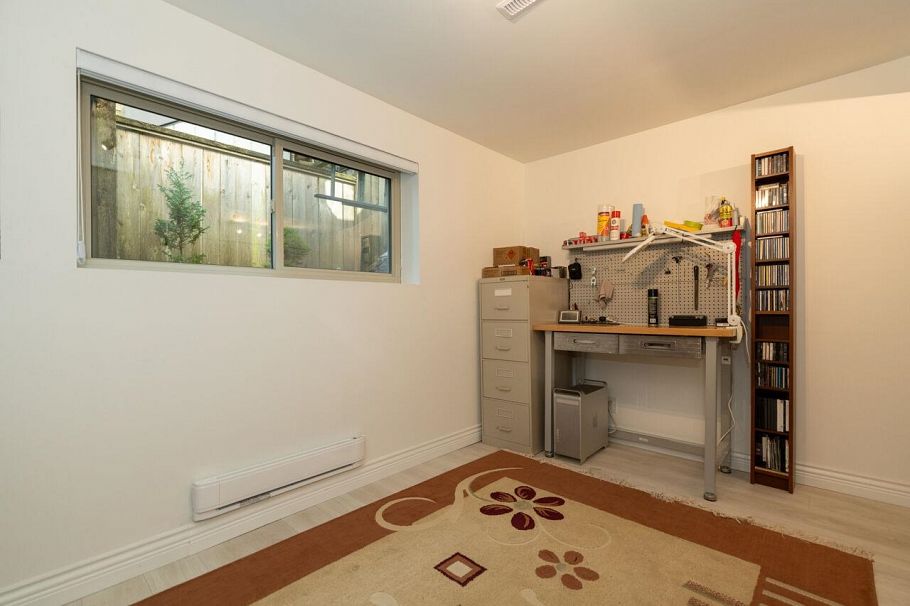 3595 Princess Avenue North Vancouver, BC - 25