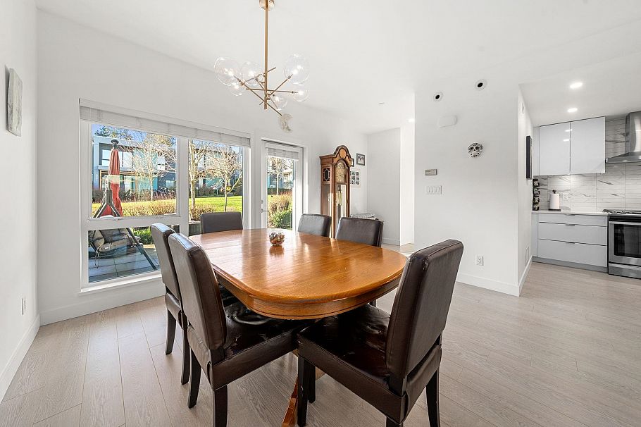 43 3596 Salal Drive North Vancouver, BC - 8