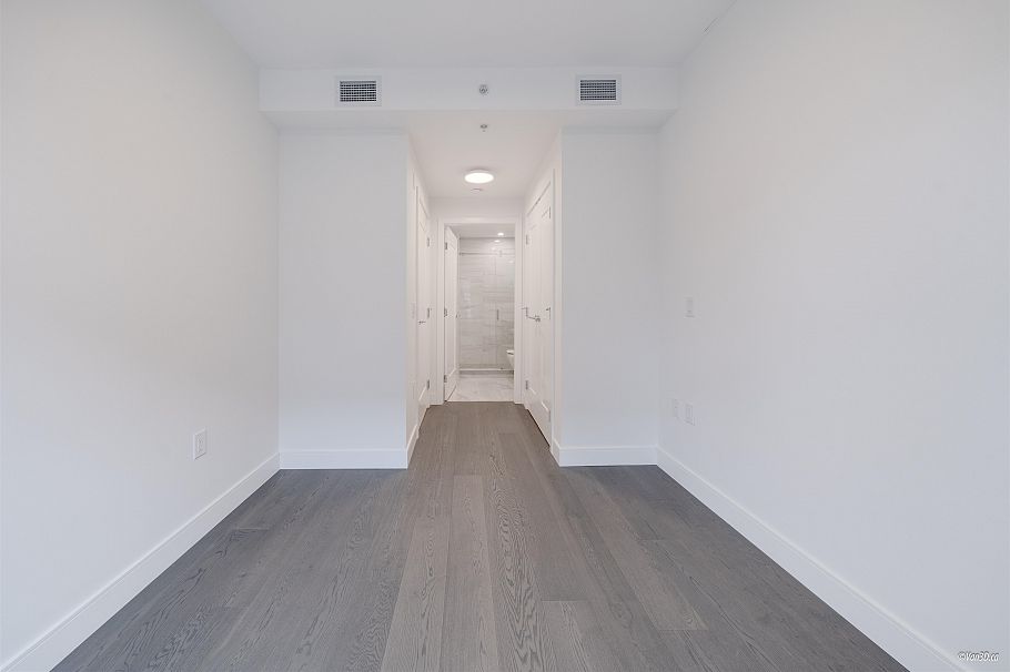 305 488 W 58th Avenue Vancouver, BC - 15