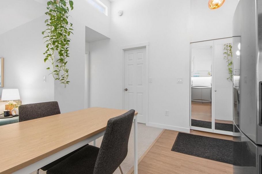 314 2416 W 3rd Avenue Vancouver, BC - 11