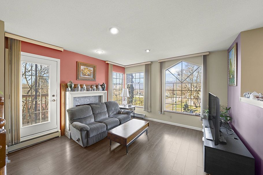 3206 E 25th Avenue Vancouver, BC - 35