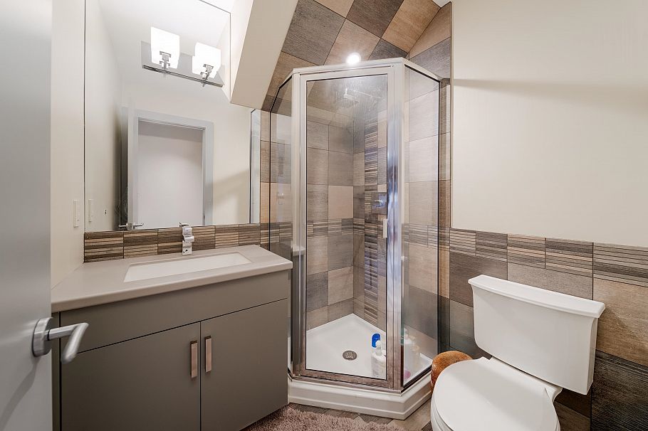 4371 Puget Drive Vancouver, BC - 15