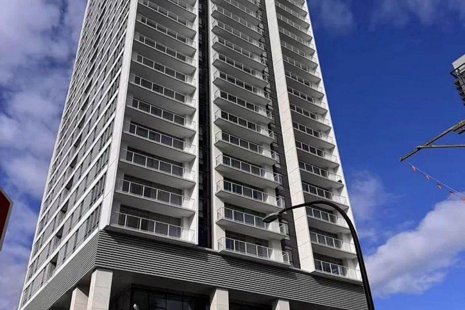 2304-2B2B1Den 6087 WILSON AVE AVENUE, Burnaby BC V5H 0M1 Burnaby, BC - 1