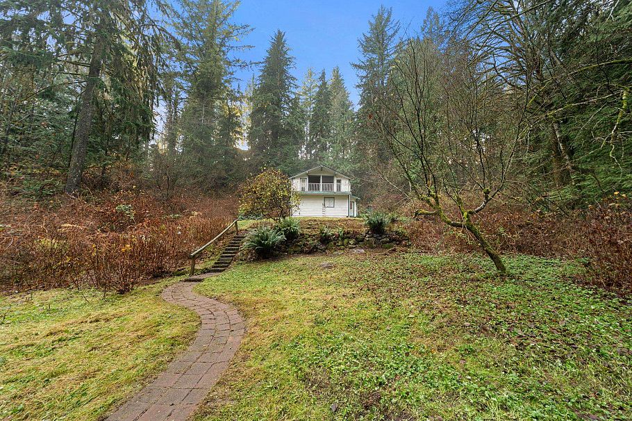 4520 Lynn Valley Road North Vancouver, BC - 9