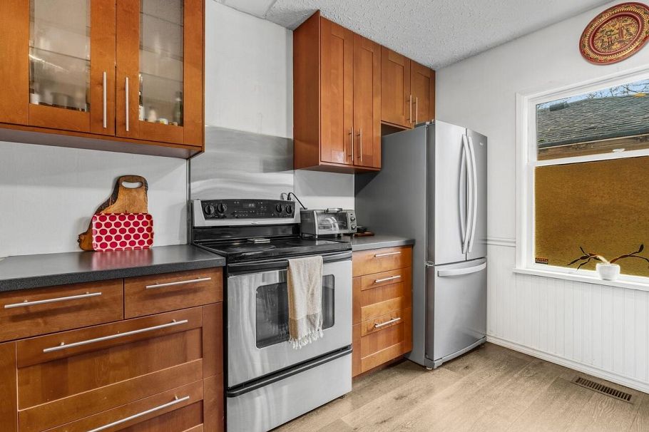 2917 E 28th Avenue Vancouver, BC - 6