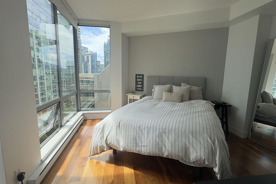 1404 1228 W Hastings Street Vancouver, BC - 6