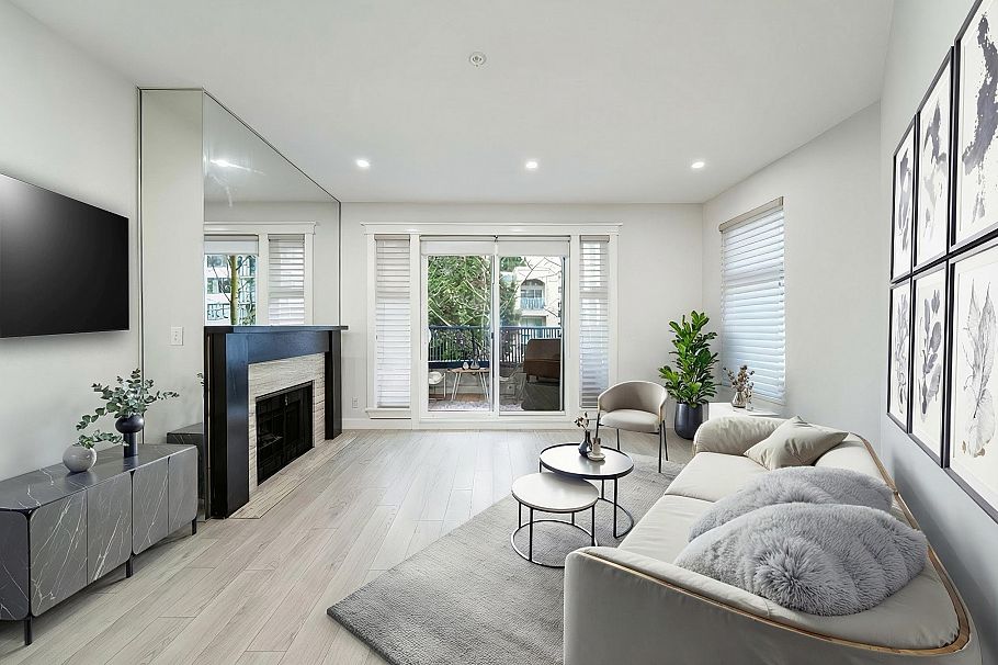 212 1924 Comox Street Vancouver, BC - 2