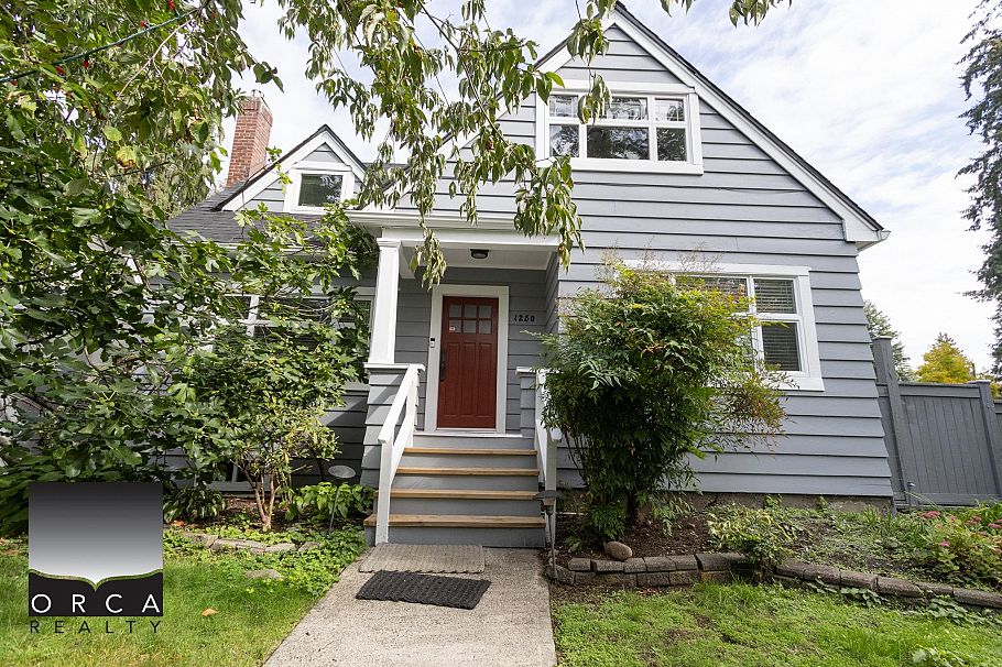 1250 KEITH ROAD, North Vancouver BC V7P 1Y8 North Vancouver, BC - 1