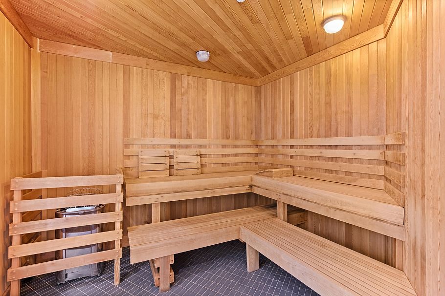 205 1550 Fern Street North Vancouver, BC - 20