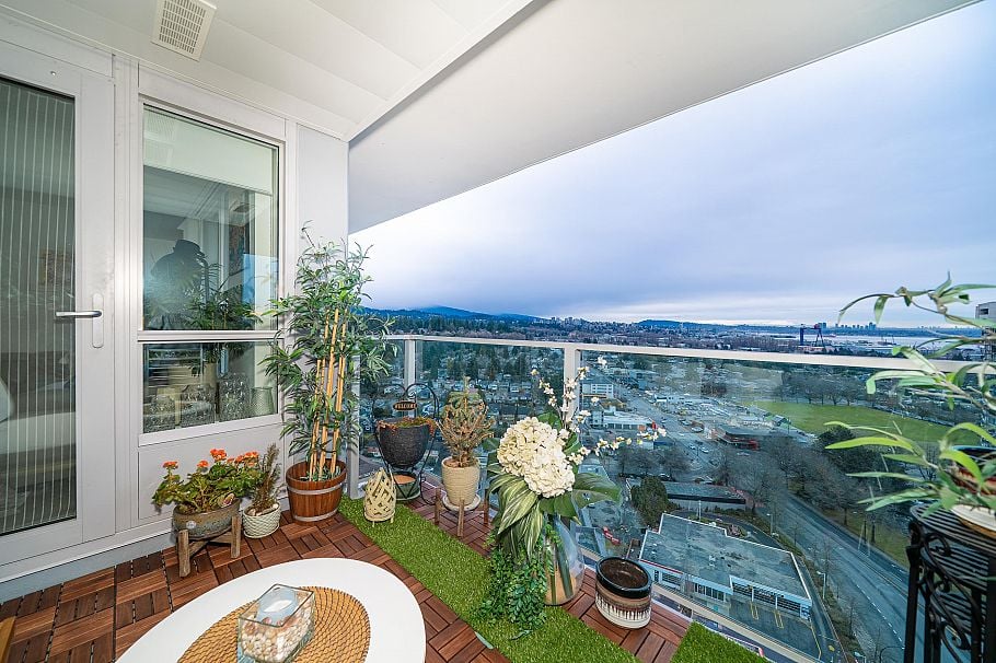 2102 1632 Lions Gate Lane North Vancouver, BC - 16