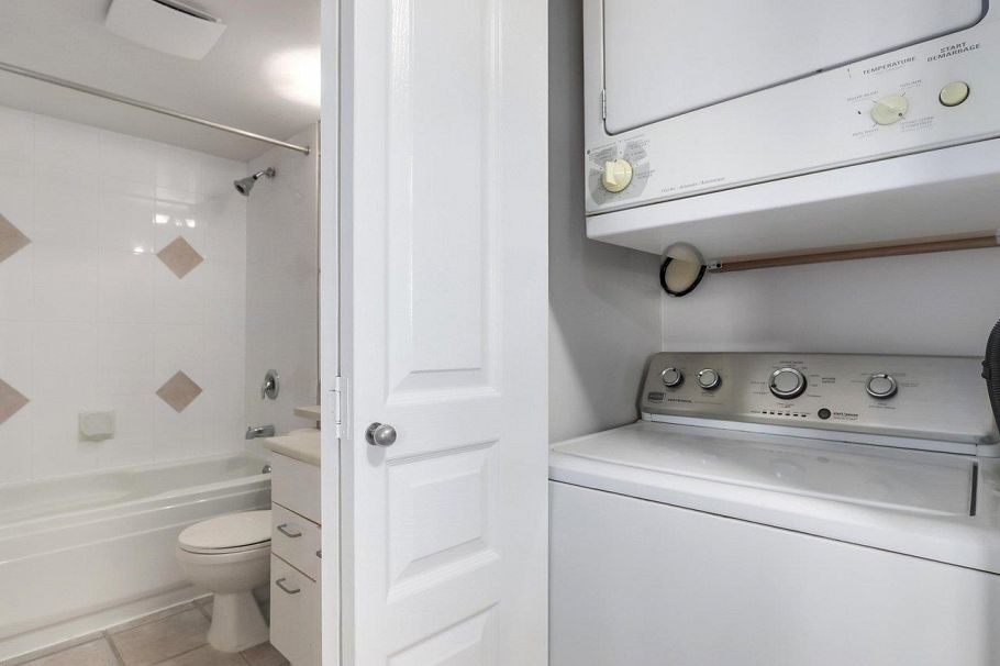 213 1989 Dunbar Street Vancouver, BC - 21