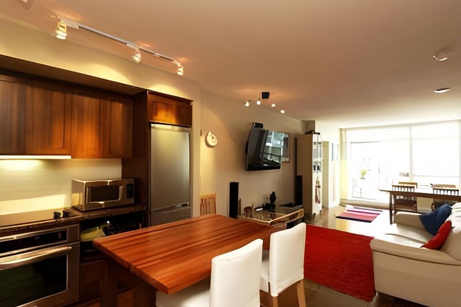 511 2268 W Broadway Vancouver, BC - 5