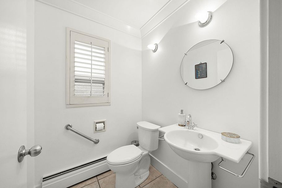 1443 Mcrae Avenue Vancouver, BC - 18