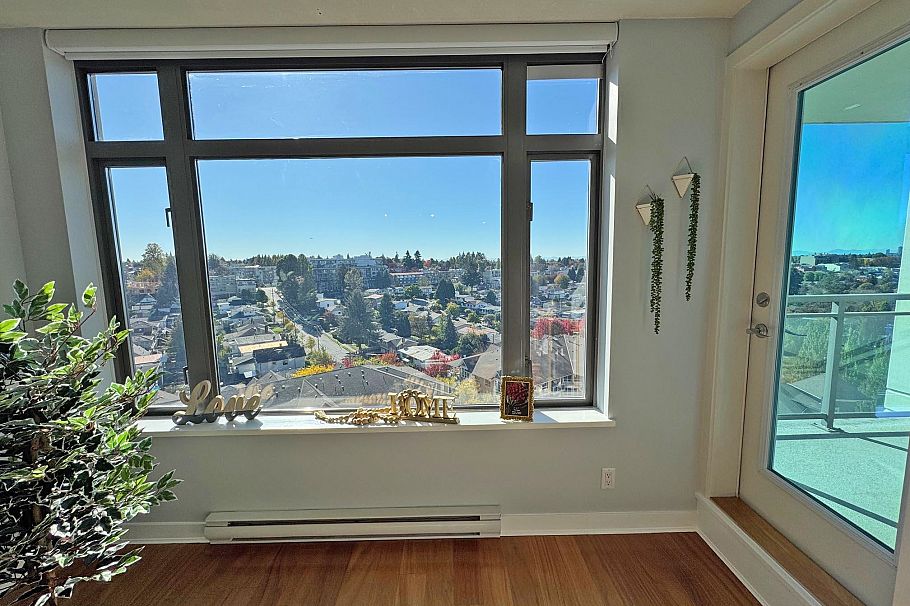 1401 3660 Vanness Avenue Vancouver, BC - 2