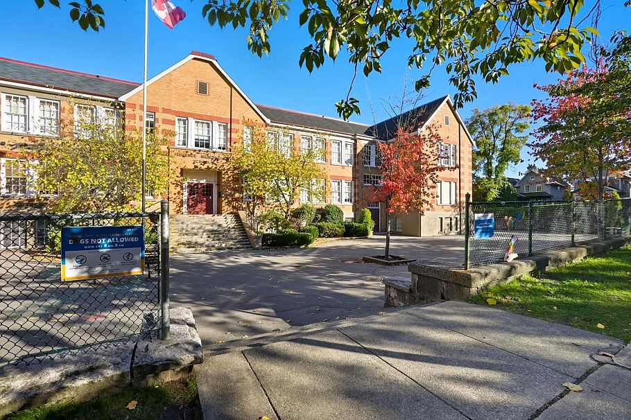 2761 Guelph Street Vancouver, BC - 27