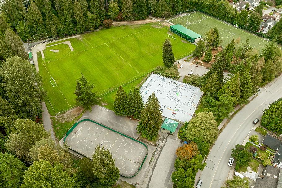 206 1150 Lynn Valley Road North Vancouver, BC - 14