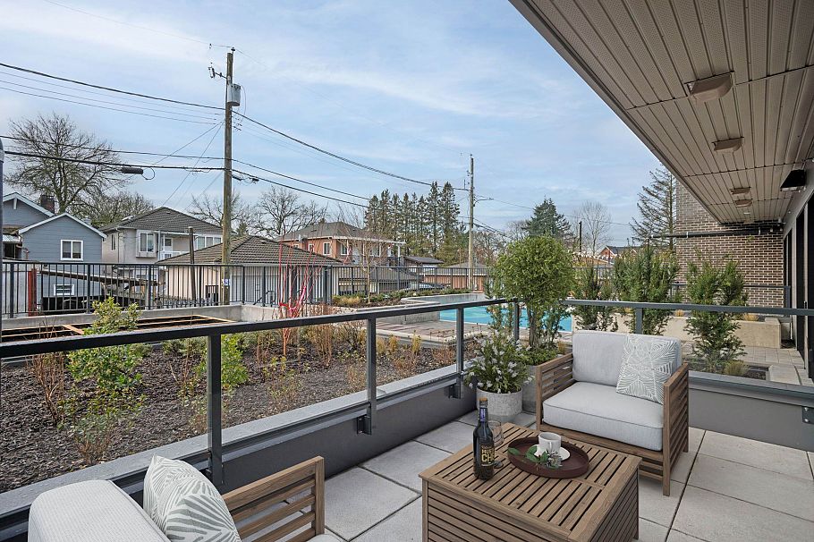 104 2268 E Broadway Vancouver, BC - 16