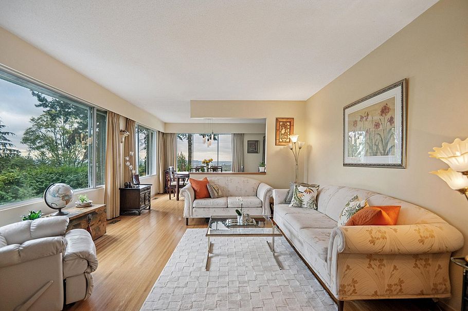 1089 Kilmer Road North Vancouver, BC - 1