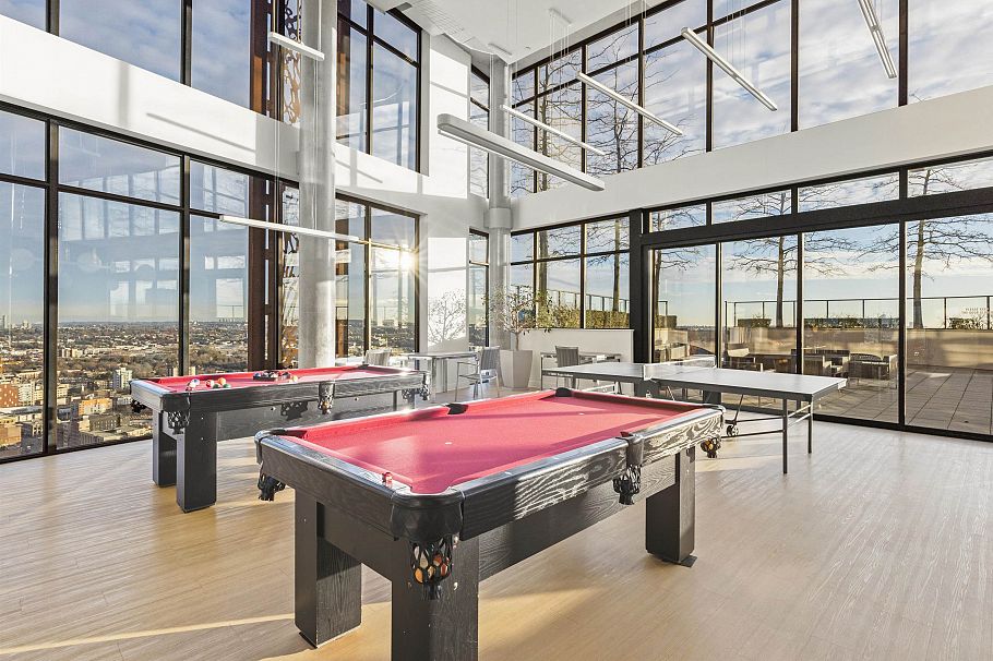 128 W Cordova Street Vancouver, BC - 21