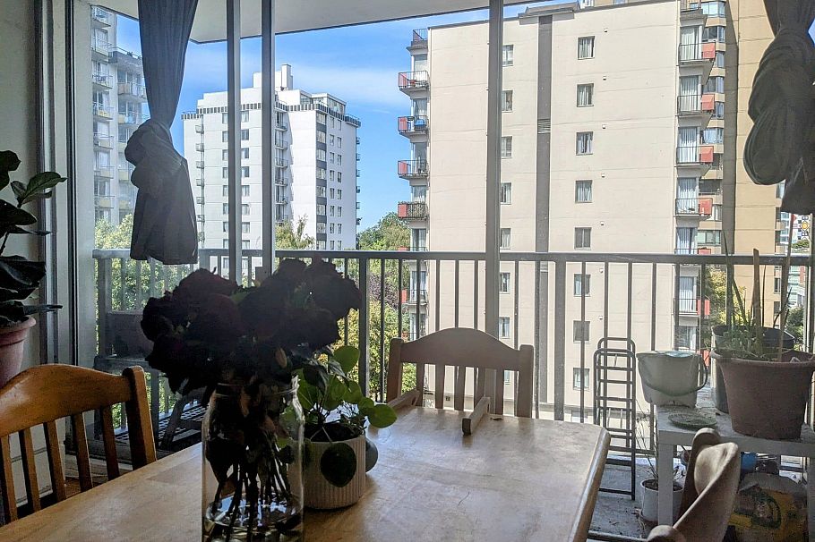 402 1251 Cardero Street Vancouver, BC - 5