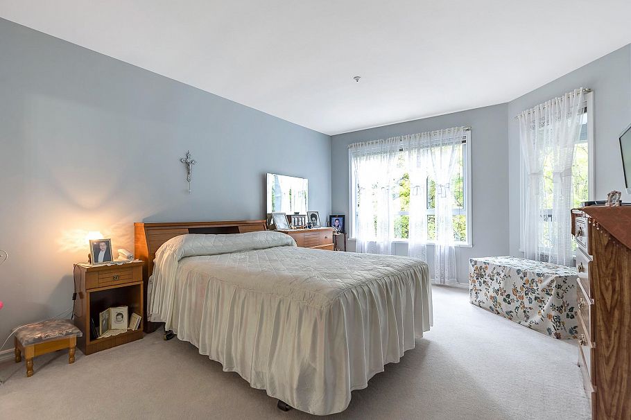 206 1150 Lynn Valley Road North Vancouver, BC - 26