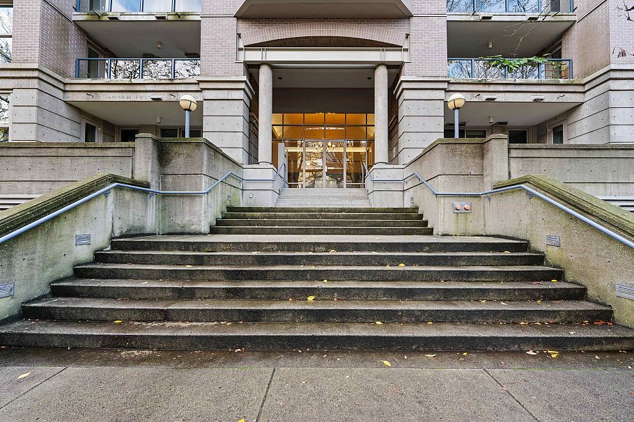911 500 W 10th Avenue Vancouver, BC - 36