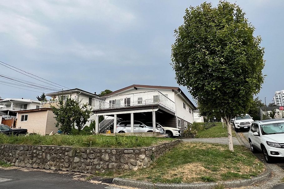 4695 Nanaimo Street Vancouver, BC - 7