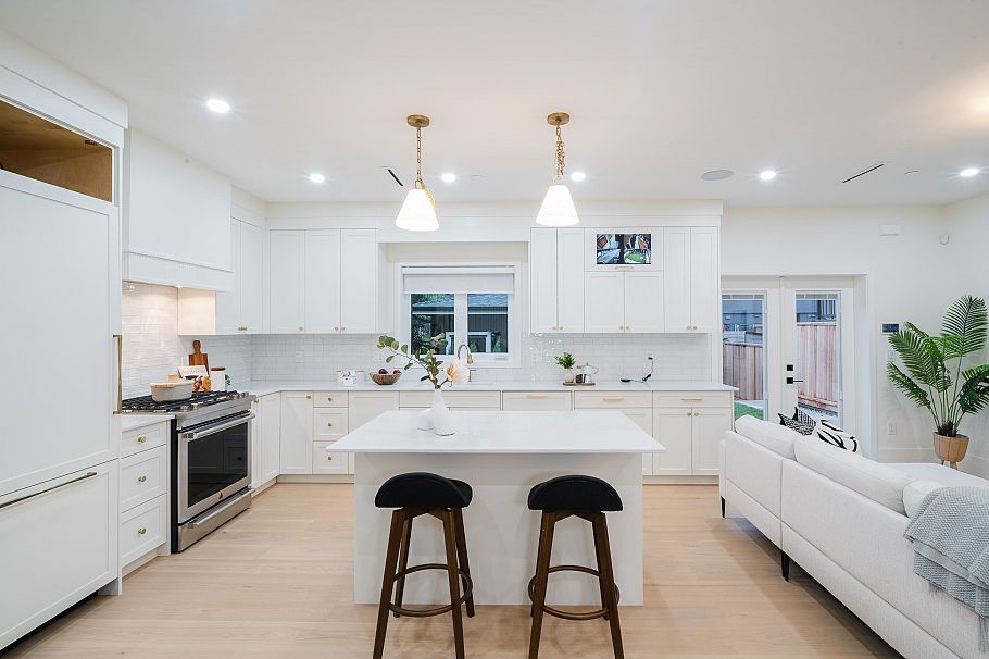 3462 Welwyn Street Vancouver, BC - 10