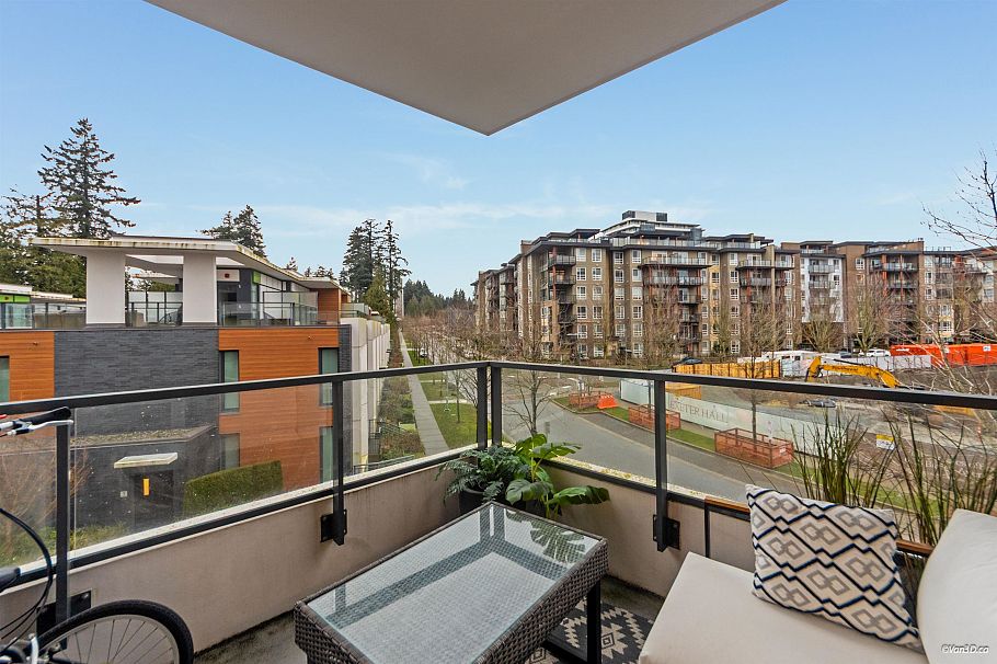 402 3533 Ross Drive Vancouver, BC - 18
