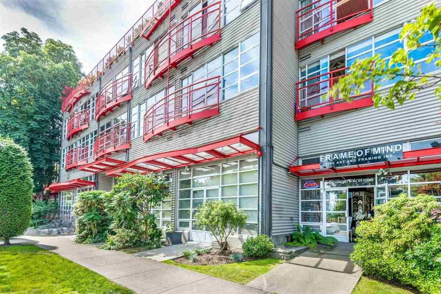 305 350 E 2nd Avenue Vancouver, BC - 1