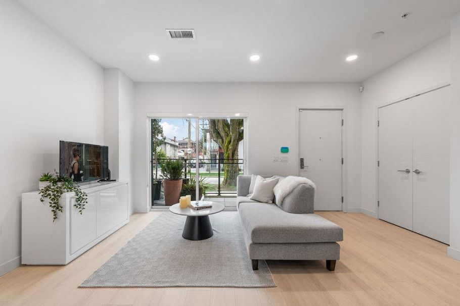 2425 Grant Street Vancouver, BC - 8