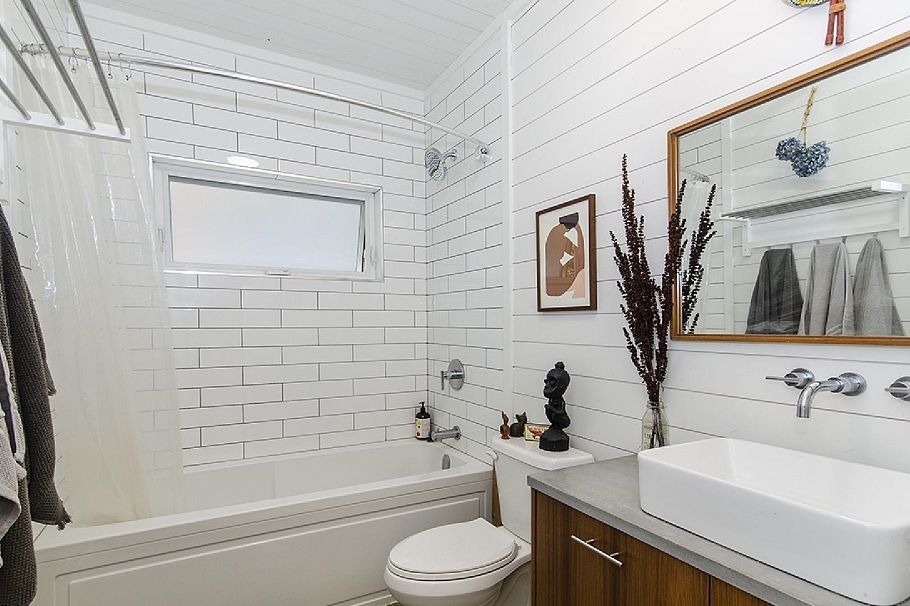 6 Brighton Beach North Vancouver, BC - 12