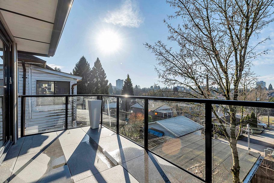 3439 Fleming Street Vancouver, BC - 34
