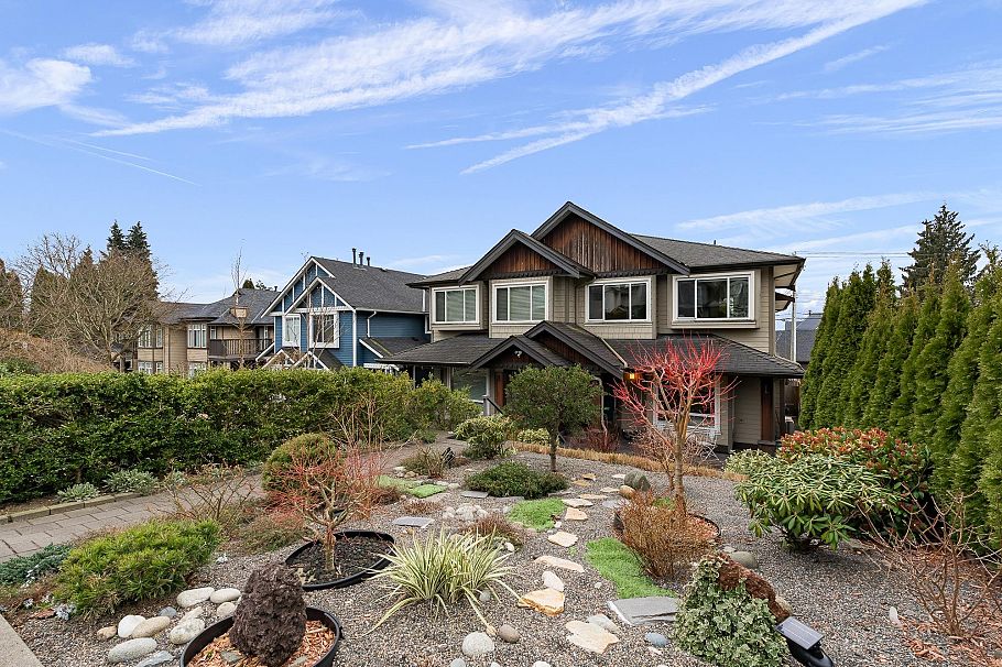 307 E 6th Street North Vancouver, BC - 2