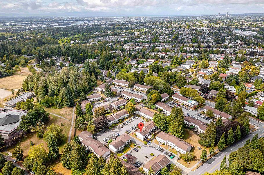 5 3554 E 49th Avenue Vancouver, BC - 39