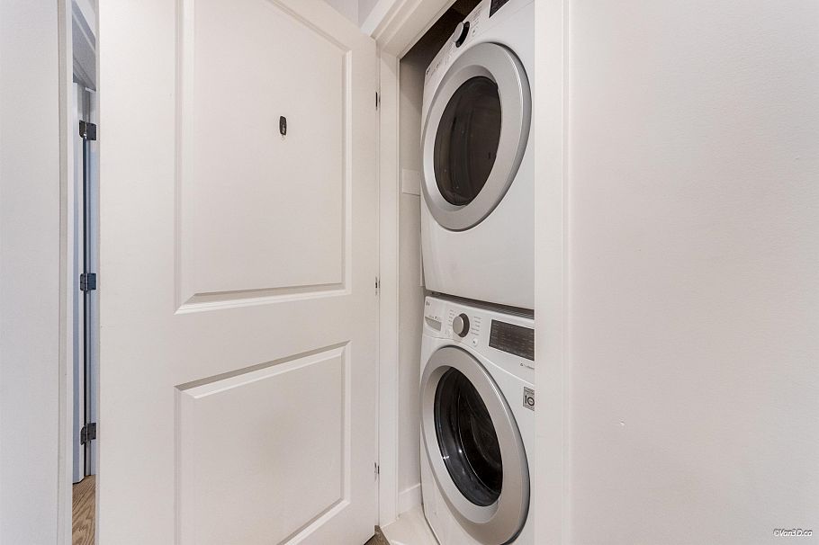 402 3533 Ross Drive Vancouver, BC - 21