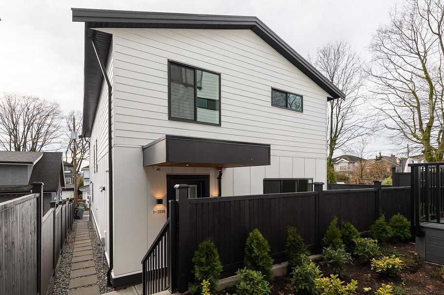 1 3506 E Pender Street Vancouver, BC - 26